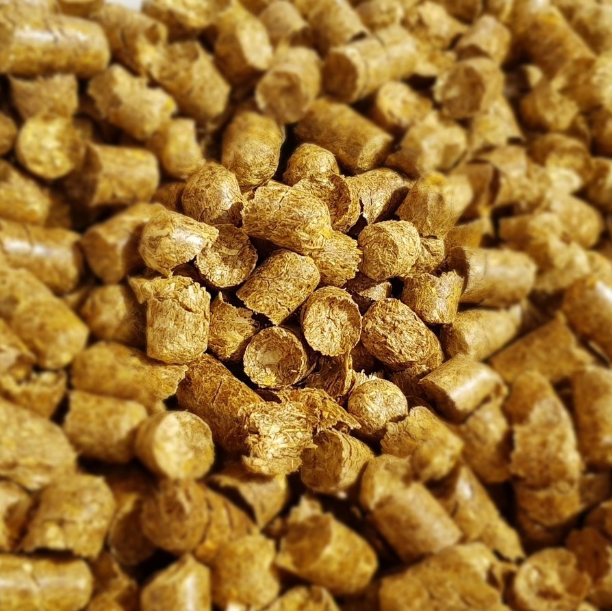 Pellet ze słomy - ściółka dla zwierząt